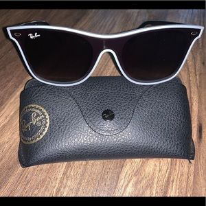 Ray ban wayfarer sunglasses brand new